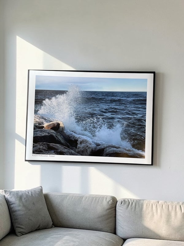 wave hits the rocks in Kalajoki Hiekkas&auml;rk&auml;t poster B2