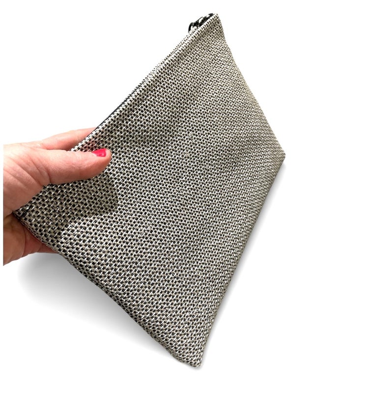 Pisa Design PLAY Case silver straw shine