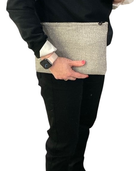 Play case silver straw in hand